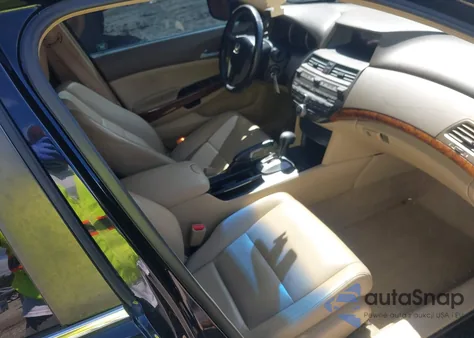 2009 Honda Accord 2.4 Ex-L из США, поврежденный, VIN 1HGCP26899A201177